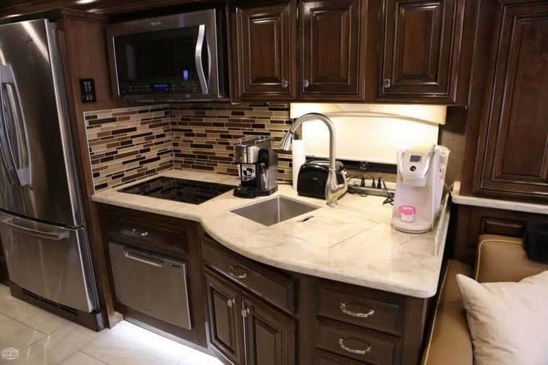Photo 78 - 2017 Thor Motor Coach Class A Motorhome rental photo 80