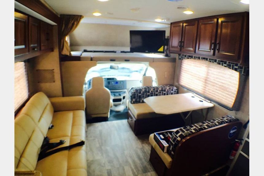 Photo 9 - 2018 Forest River Class C Motorhome rental photo 11