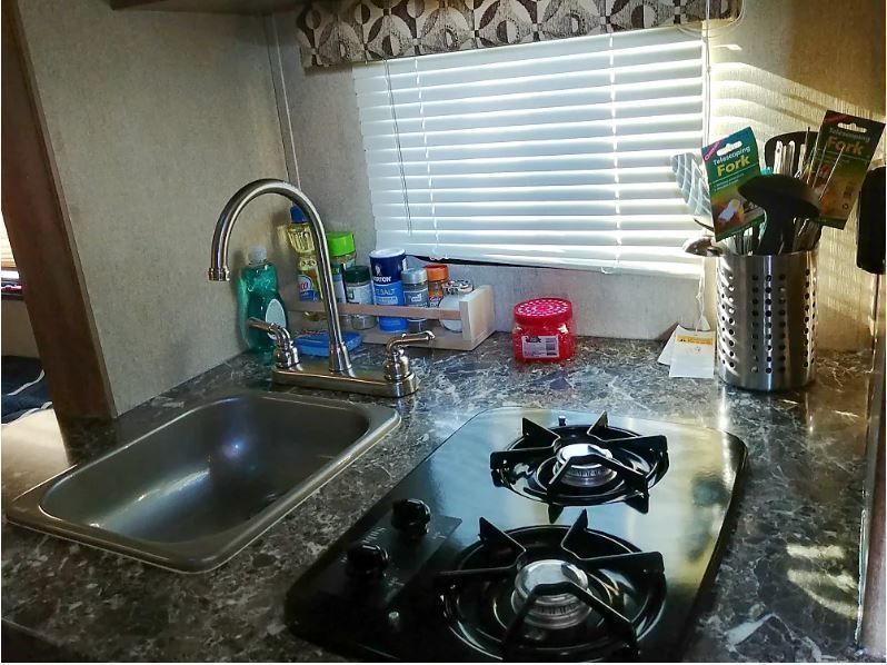 Photo 8 - 2018 Starcraft Travel Trailer rental photo 10