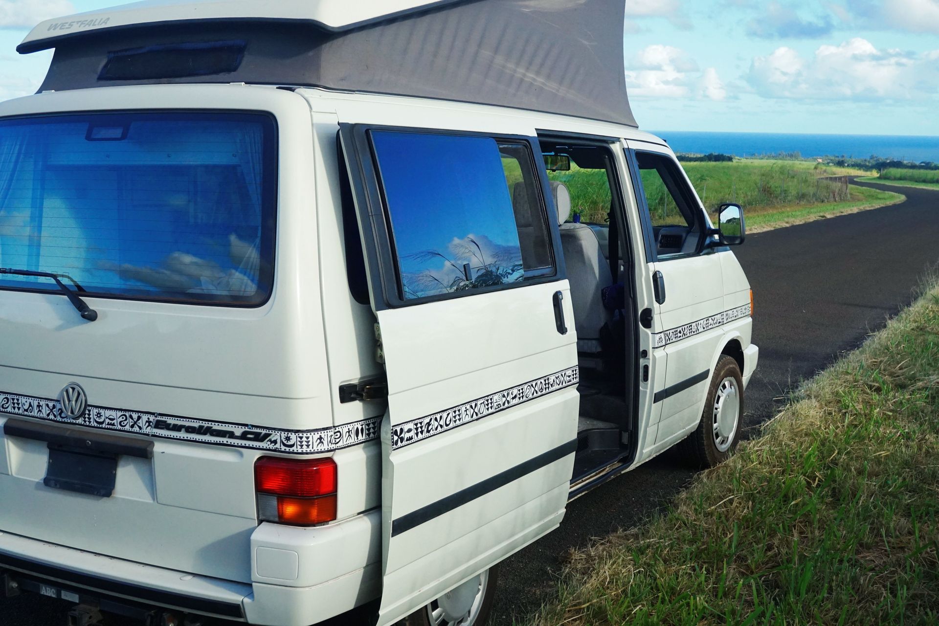 Photo 18 - 1993 Volkswagen Class B Motorhome rental photo 20
