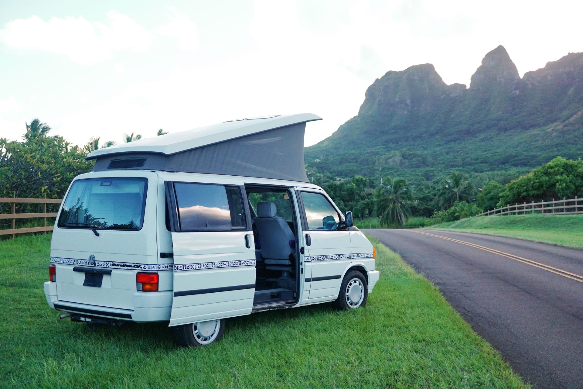 Photo 22 - 1993 Volkswagen Class B Motorhome rental photo 24