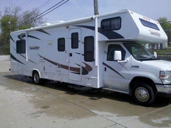 Photo 1 - 2015 Forest River Class C Motorhome rental photo 3