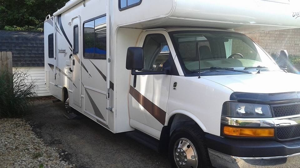 Photo 2 - 2007 Four Winds Class C Motorhome rental photo 4