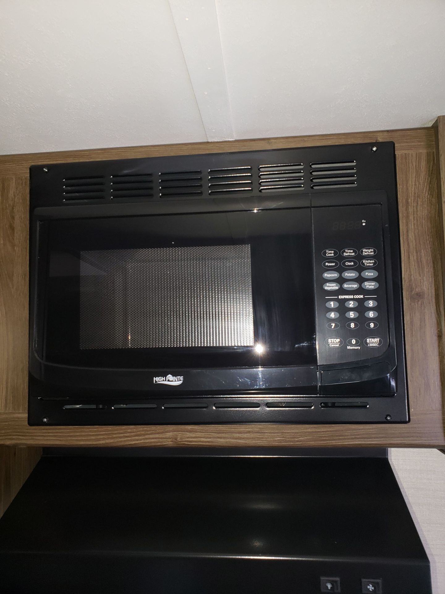 Photo 5 - 2018 Keystone Travel Trailer rental photo 7