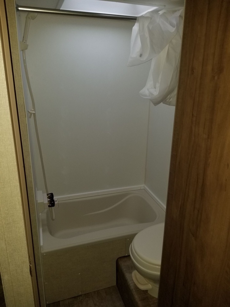 Photo 4 - 2017 Gulf Stream Travel Trailer rental photo 6