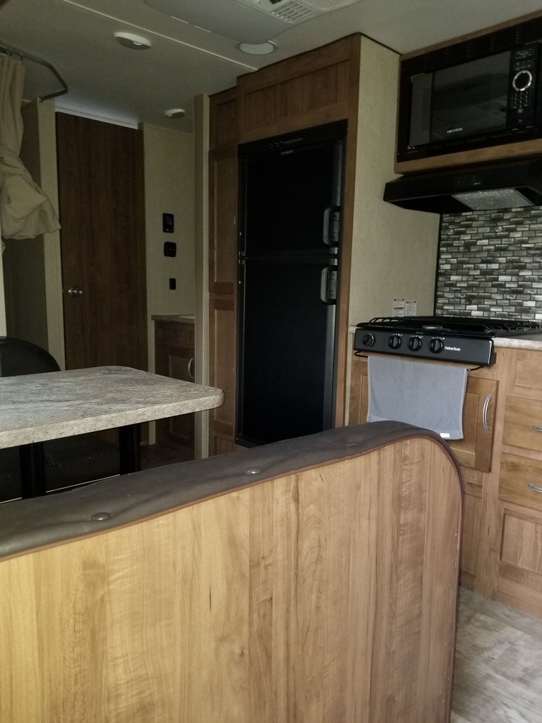 Photo 6 - 2017 Gulf Stream Travel Trailer rental photo 8