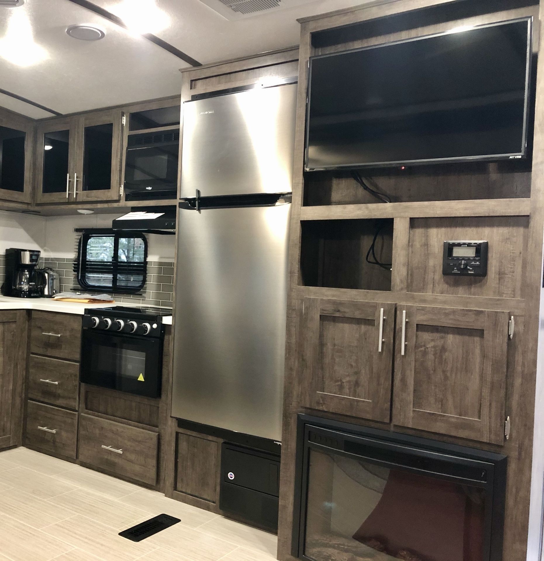 Photo 1 - 2020 Riverside Rv Travel Trailer rental photo 3