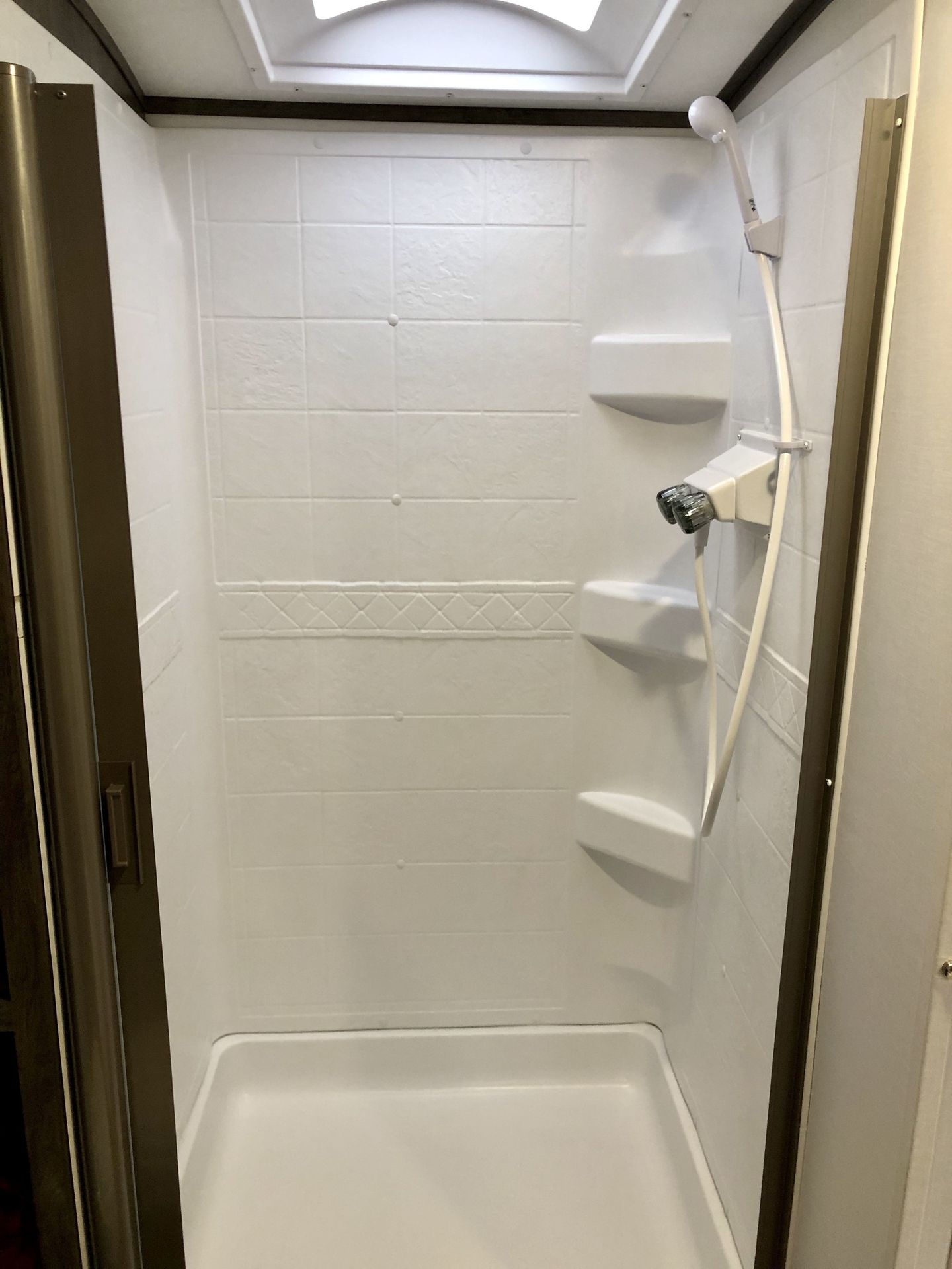 Photo 2 - 2020 Riverside Rv Travel Trailer rental photo 4