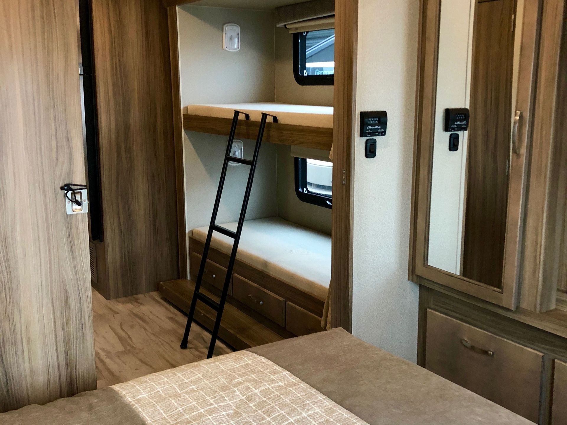 Photo 7 - 2019 Entegra Coach Class A Motorhome rental photo 9