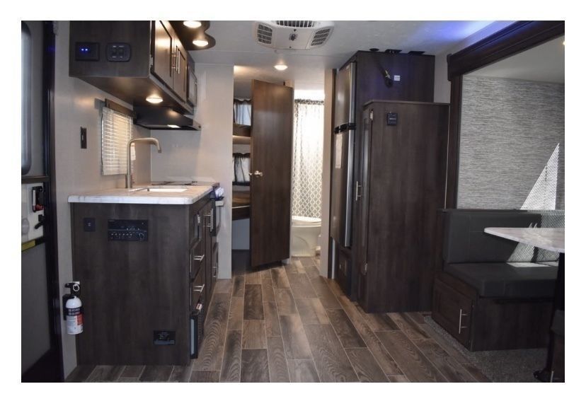 Photo 14 - 2019 Sportsmen Travel Trailer rental photo 16