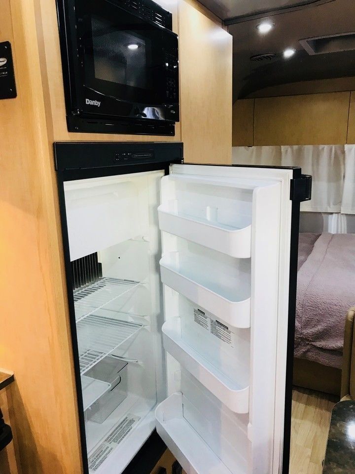 Photo 14 - 2016 Airstream Travel Trailer rental photo 16