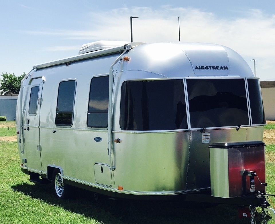 Photo 19 - 2017 Airstream Travel Trailer rental photo 21