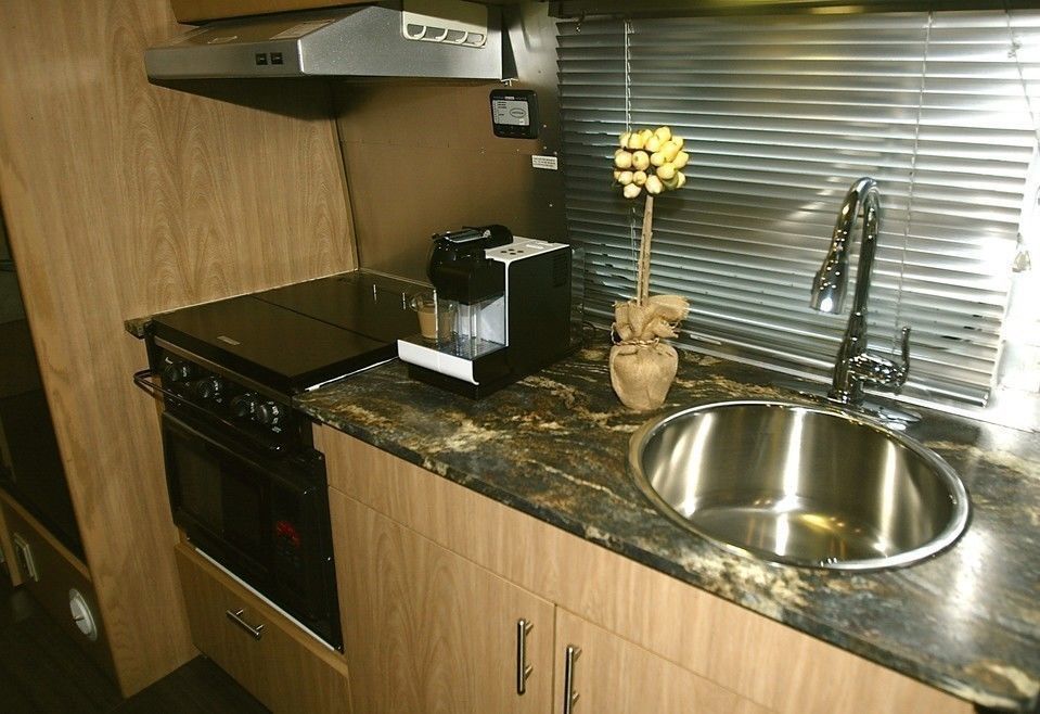 Photo 7 - 2007 Airstream Travel Trailer rental photo 9