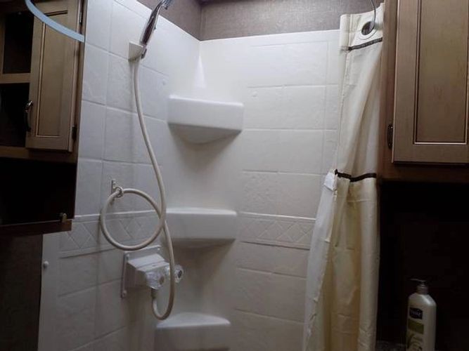 Photo 7 - 2019 Thor Motor Coach Class C Motorhome rental photo 9