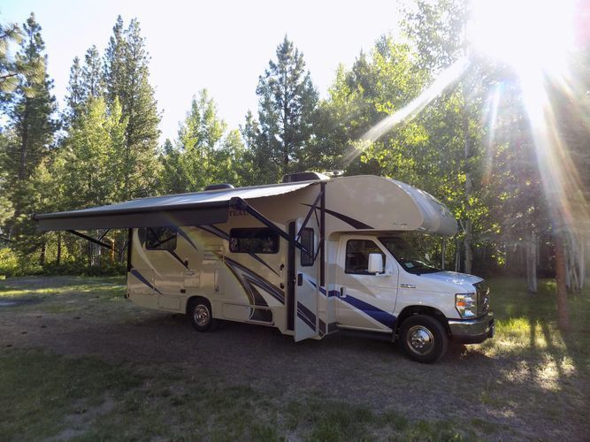 Photo 20 - 2019 Thor Motor Coach Class C Motorhome rental photo 22
