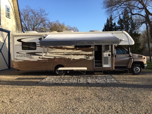 2005 Gulf Stream Endura Class C Motorhome for rent in Belleville, MI