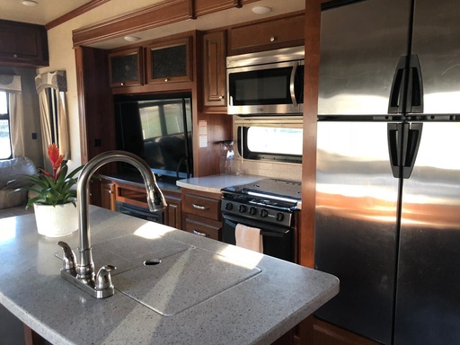 2018 Heartland Bighorn 39MB Fifth Wheel for rent in Los Angeles County, CA