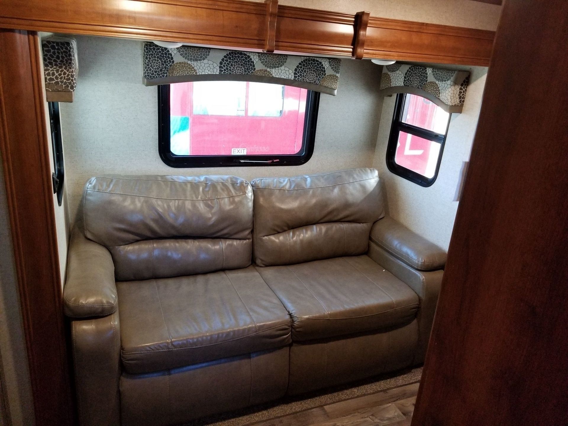 Photo 9 - 2018 Heartland Fifth Wheel rental photo 11