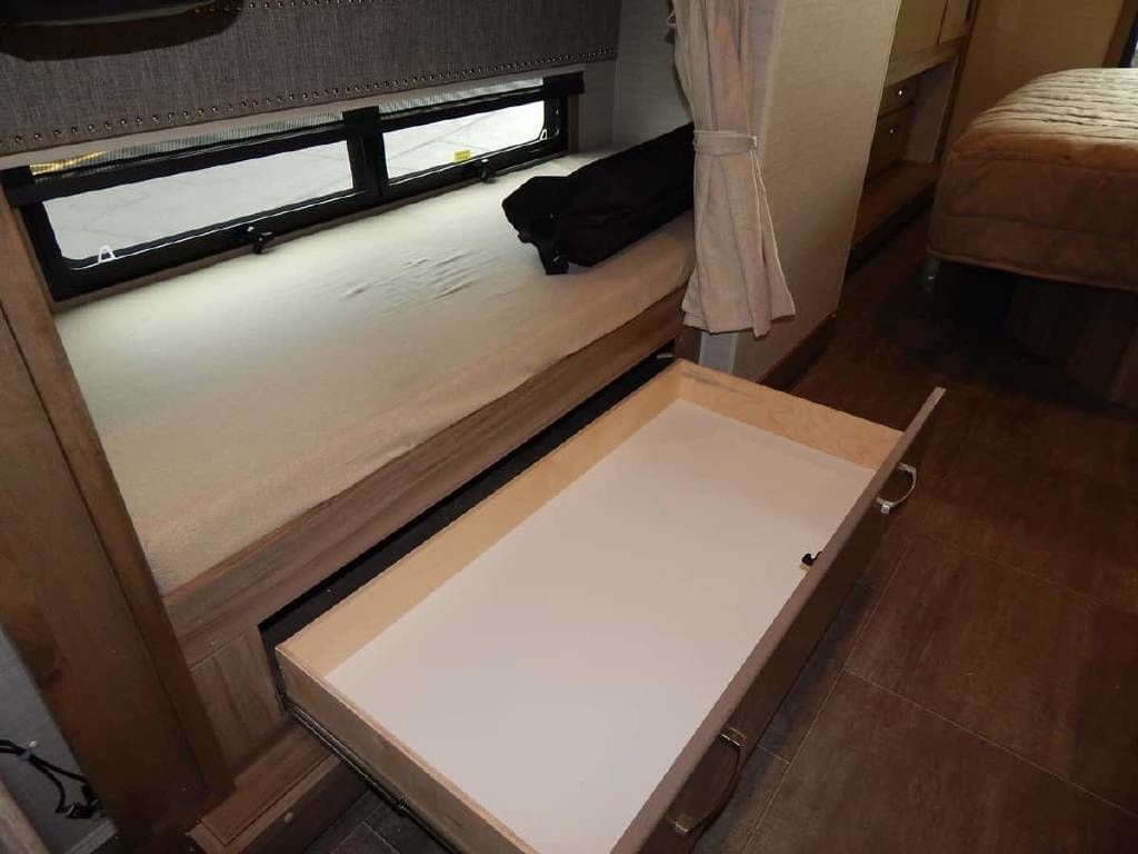 Photo 32 - 2019 Jayco Class C Motorhome rental photo 34
