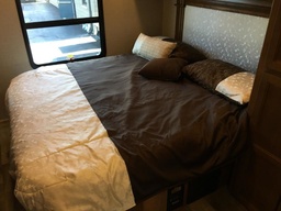 Photo 37 thumbnail 39