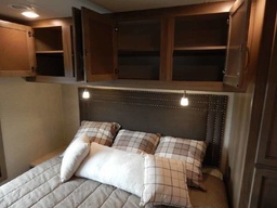 Photo 39 thumbnail 41