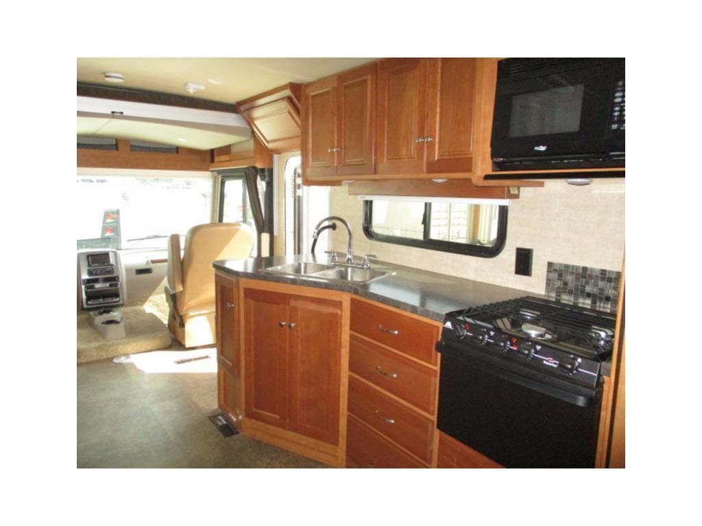 Photo 3 - 2017 Winnebago Class A Motorhome rental photo 5