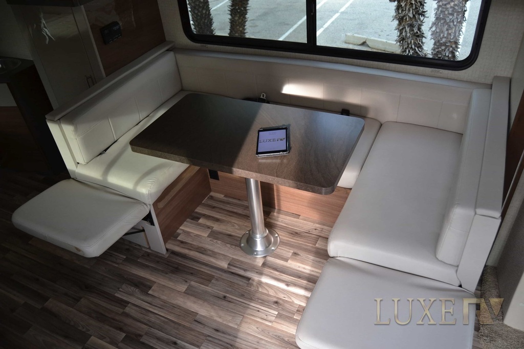 Photo 9 - 2020 Mercedes-Benz Class C Motorhome rental photo 11
