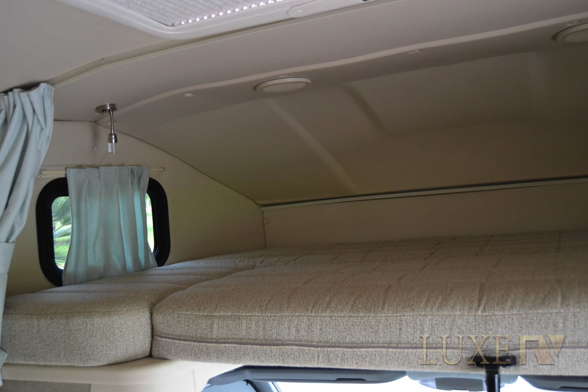 Photo 12 - 2020 Mercedes-Benz Class C Motorhome rental photo 14