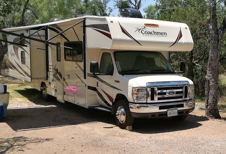 Photo 0 - 2019 Coachmen Class C Motorhome rental photo 2