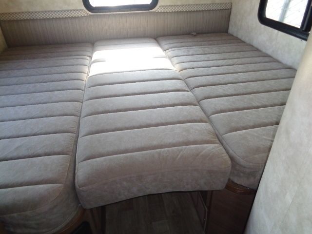 Photo 2 - 2019 Winnebago Class C Motorhome rental photo 4