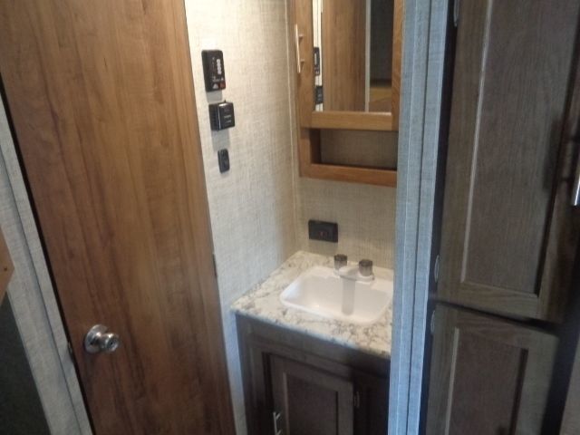 Photo 2 - 2020 Gulf Stream Travel Trailer rental photo 4