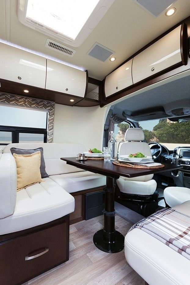 Photo 4 - 2015 Leisure Travel Class B Motorhome rental photo 6
