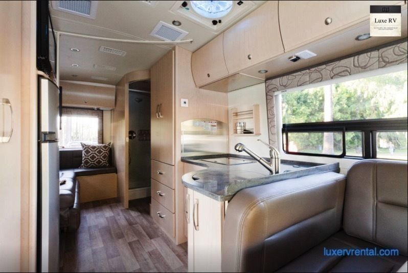 Photo 10 - 2015 Leisure Travel Class B Motorhome rental photo 12