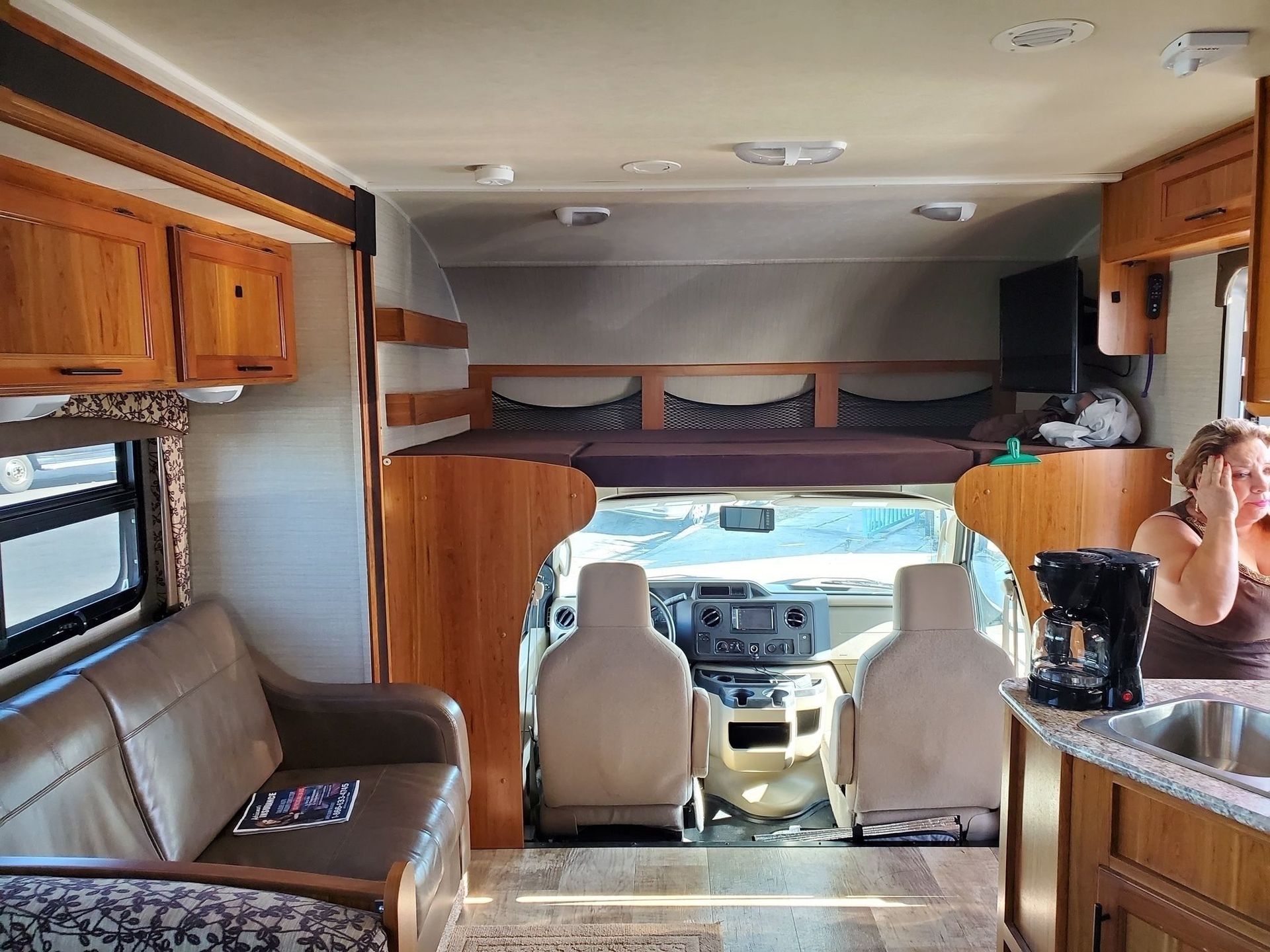Photo 5 - 2017 Jayco Class C Motorhome rental photo 7