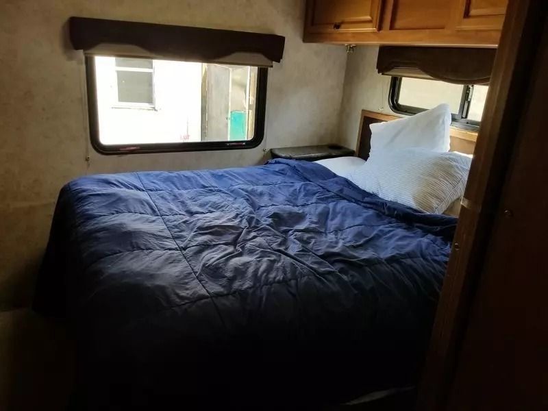 Photo 4 - 2012 Fleetwood Class C Motorhome rental photo 6