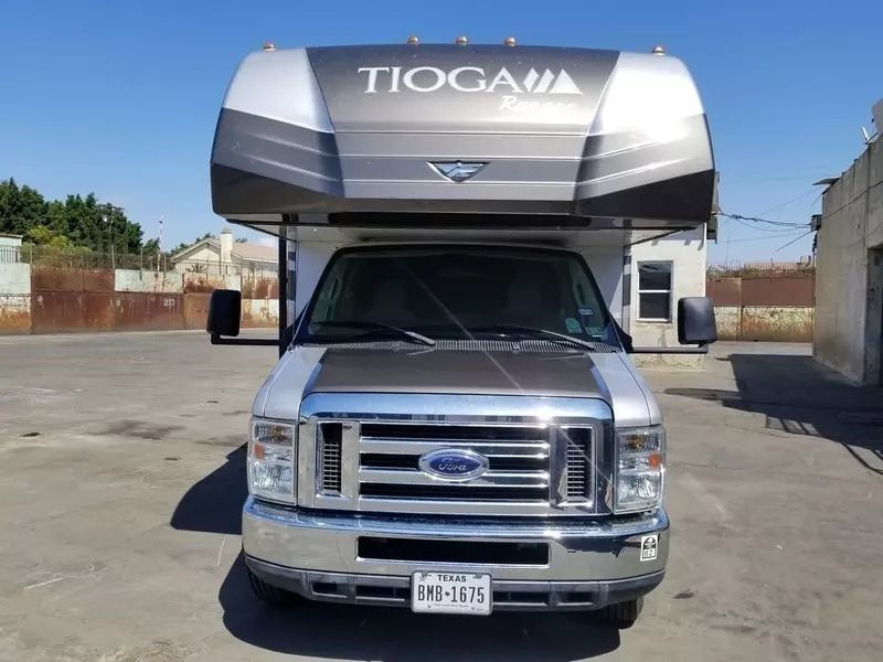 Photo 8 - 2012 Fleetwood Class C Motorhome rental photo 10