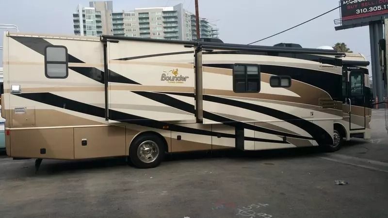 Photo 2 - 2020 Fleetwood Class A Motorhome rental photo 4