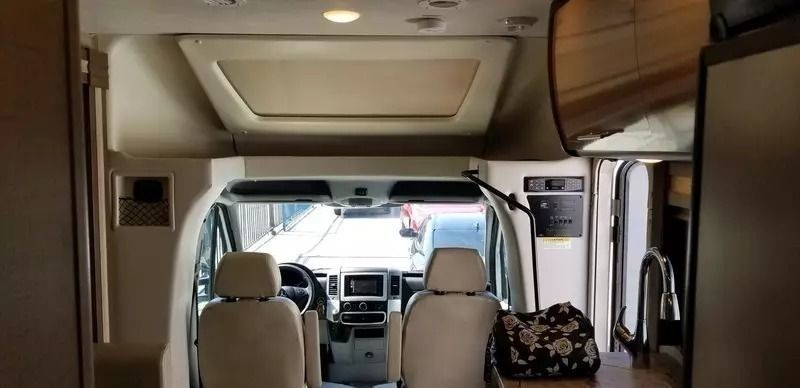 Photo 7 - 2018 Mercedes-Benz Class C Motorhome rental photo 9