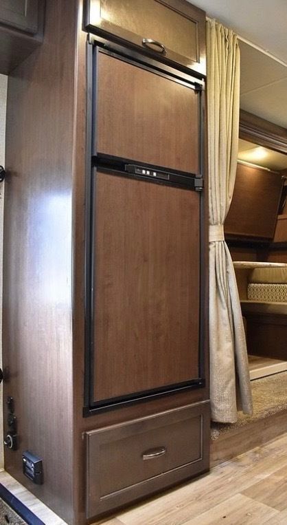 Photo 7 - 2019 Thor Motor Coach Class C Motorhome rental photo 9
