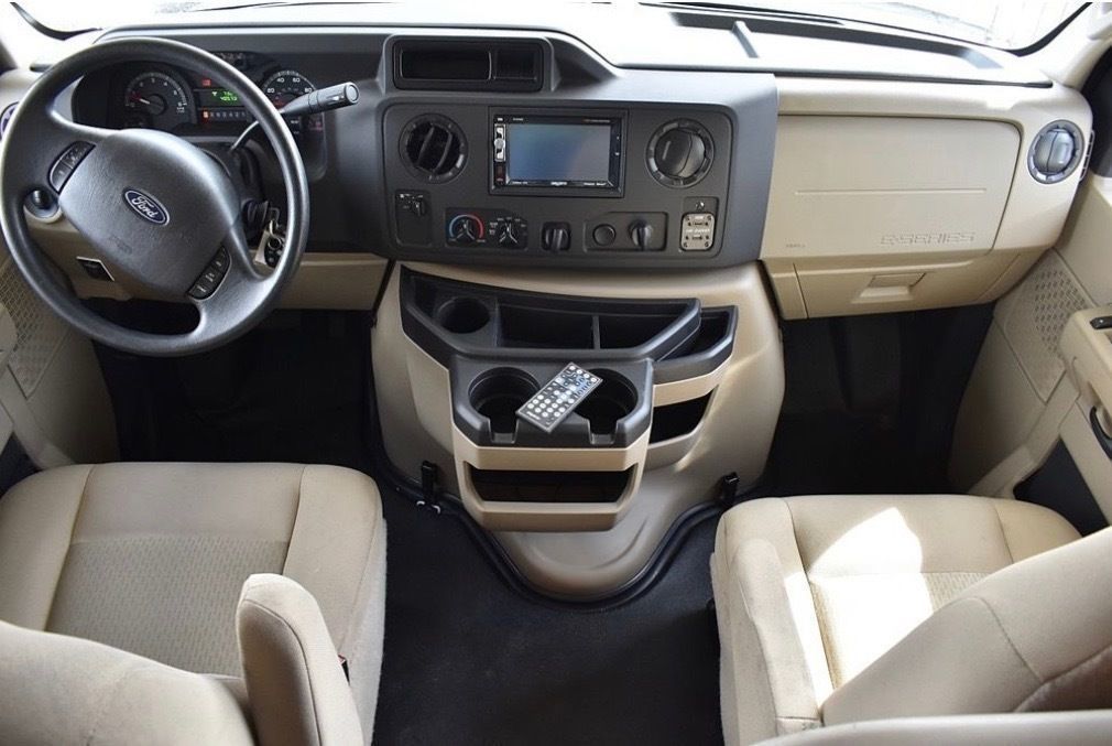 Photo 17 - 2019 Thor Motor Coach Class C Motorhome rental photo 19