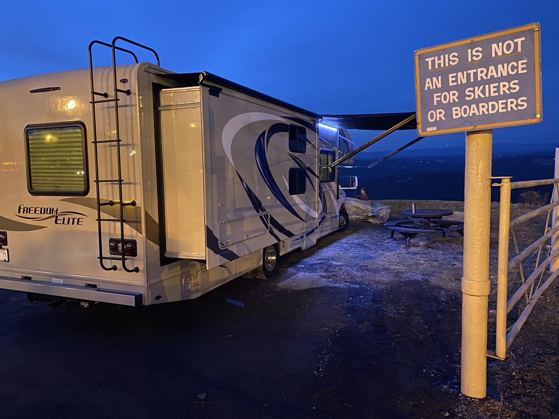 Photo 38 - 2019 Thor Motor Coach Class C Motorhome rental photo 40