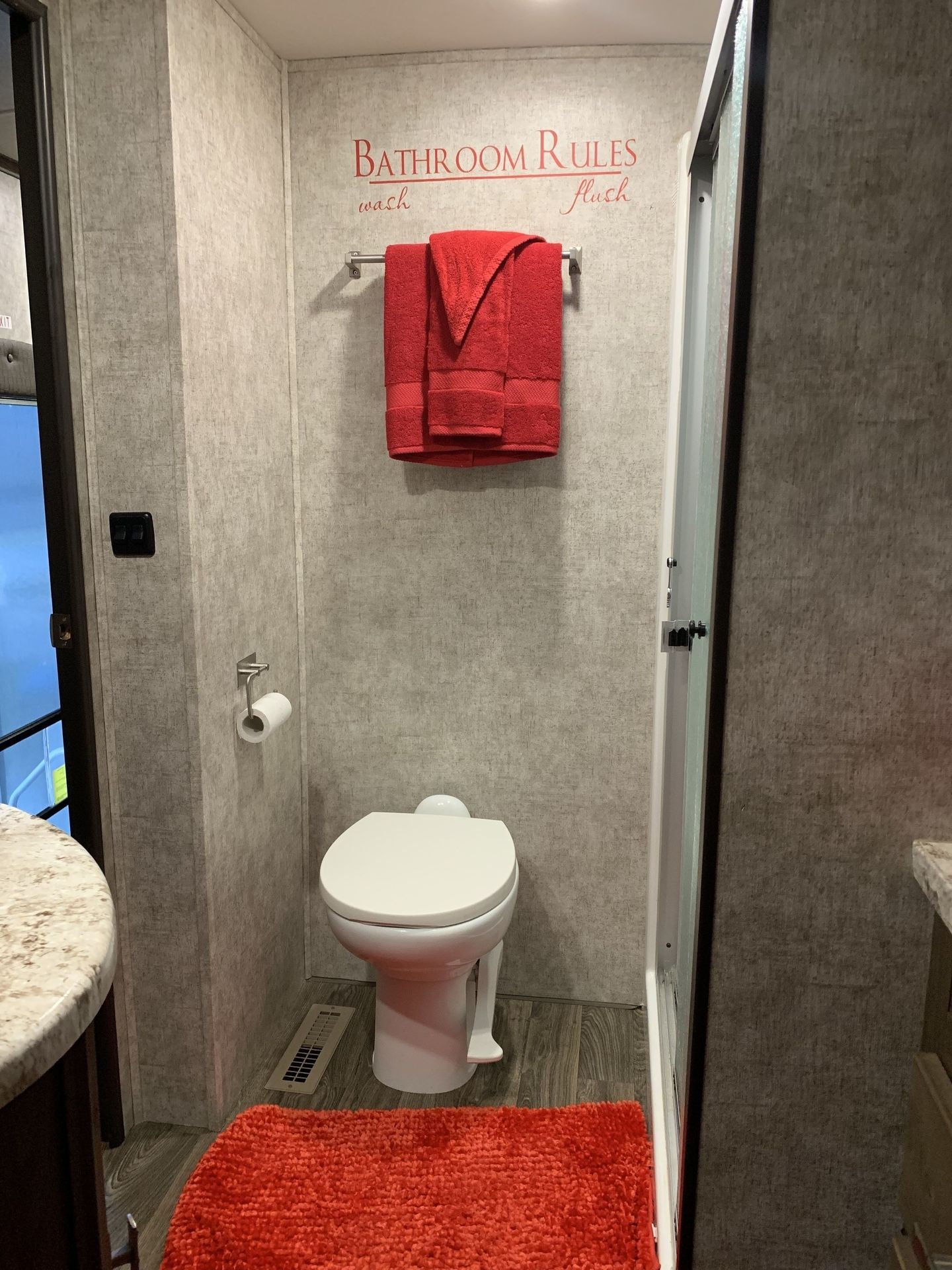 Photo 9 - 2019 Open Range Fifth Wheel rental photo 11