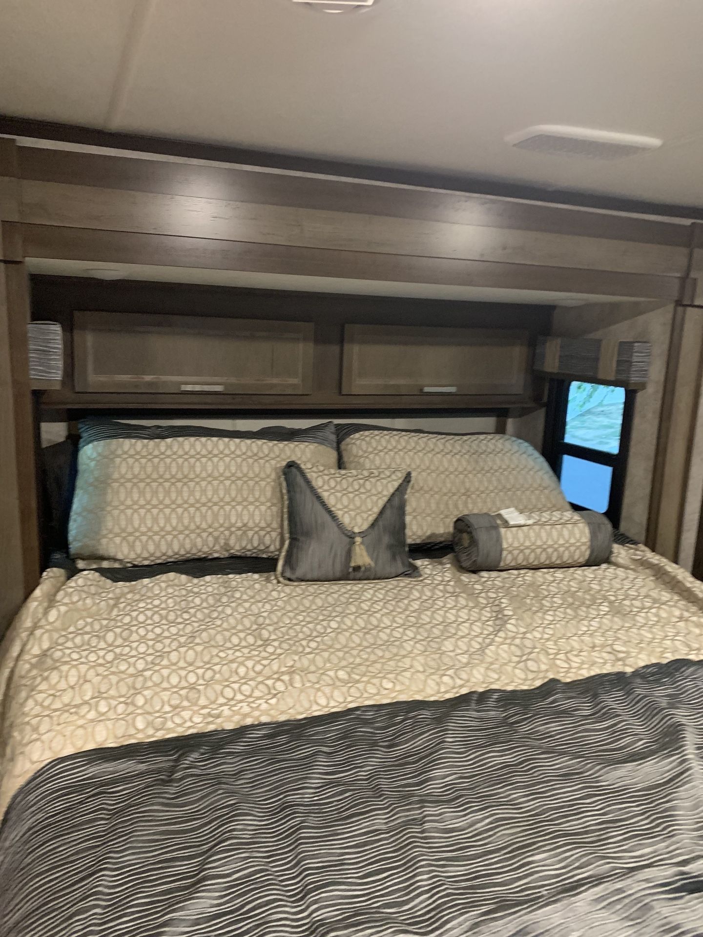 Photo 10 - 2019 Open Range Fifth Wheel rental photo 12