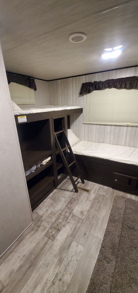 Photo 8 - 2020 Heartland Travel Trailer rental photo 10