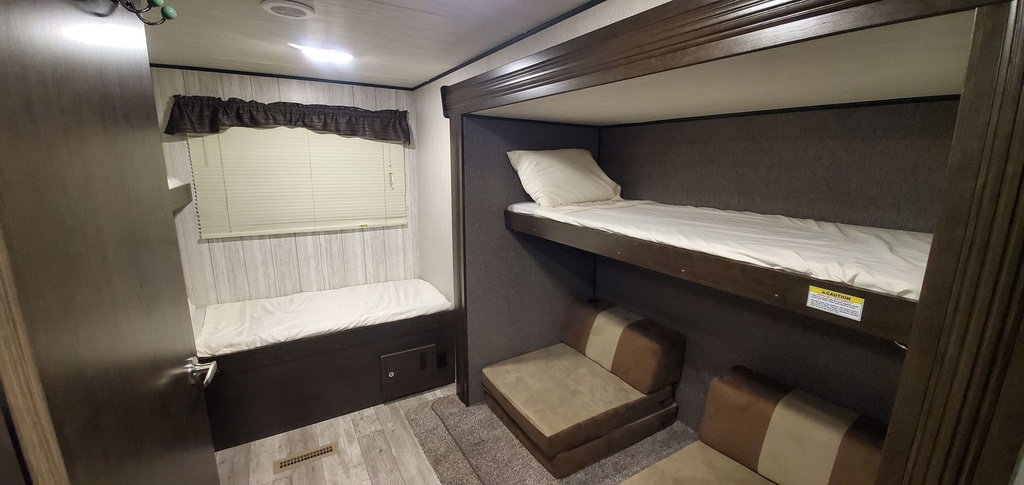 Photo 12 - 2020 Heartland Travel Trailer rental photo 14