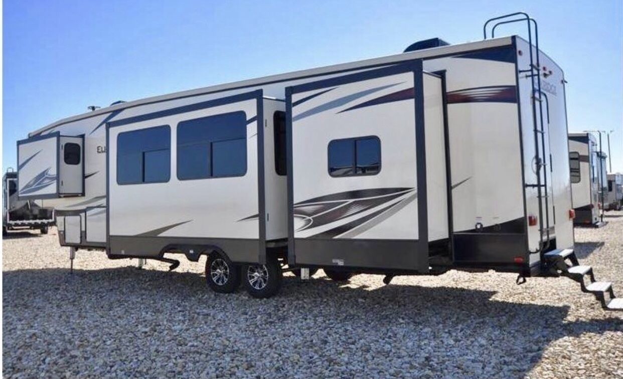 Photo 7 - 2018 Heartland Fifth Wheel rental photo 9