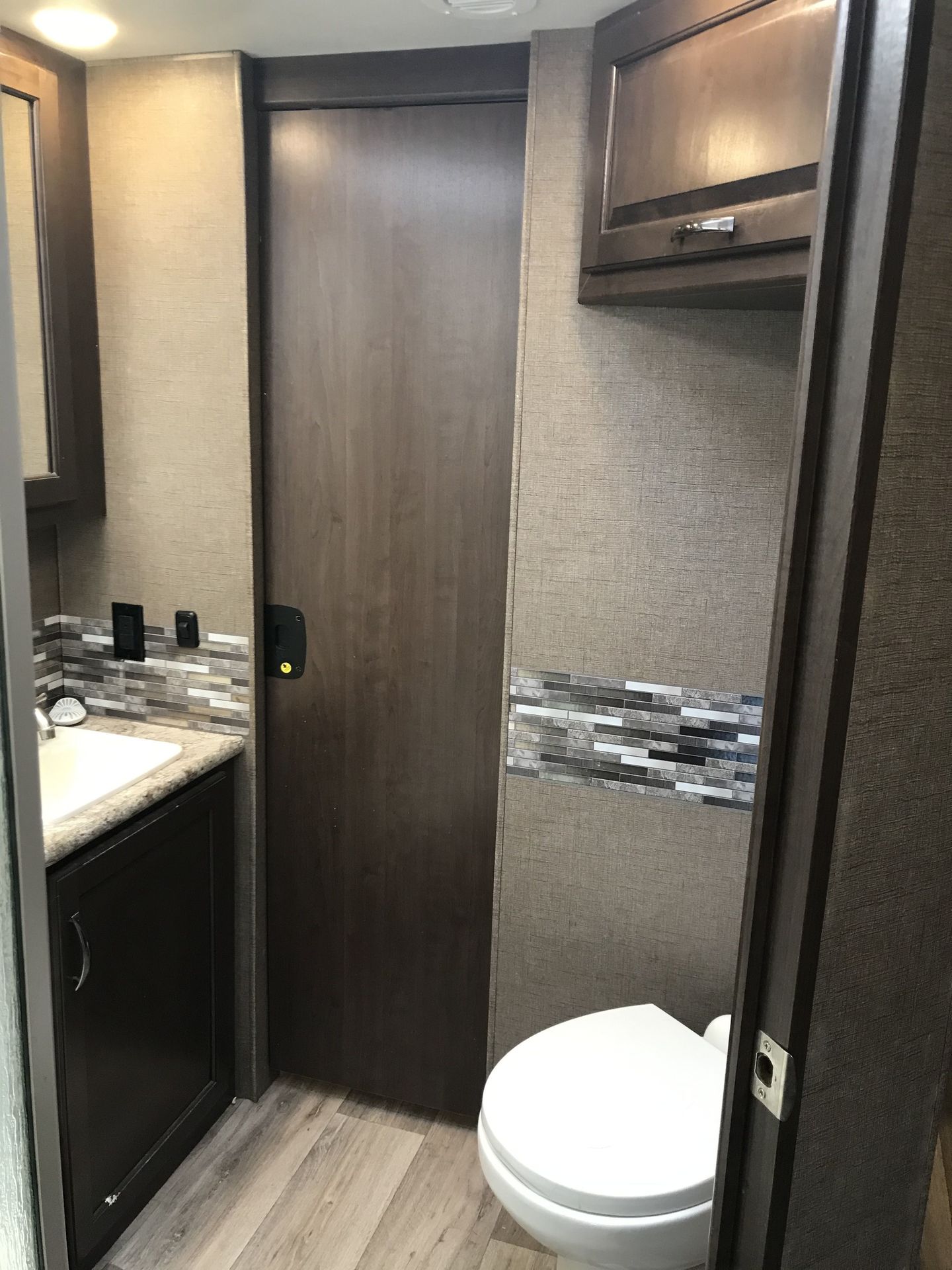 Photo 9 - 2017 Thor Motor Coach Class C Motorhome rental photo 11