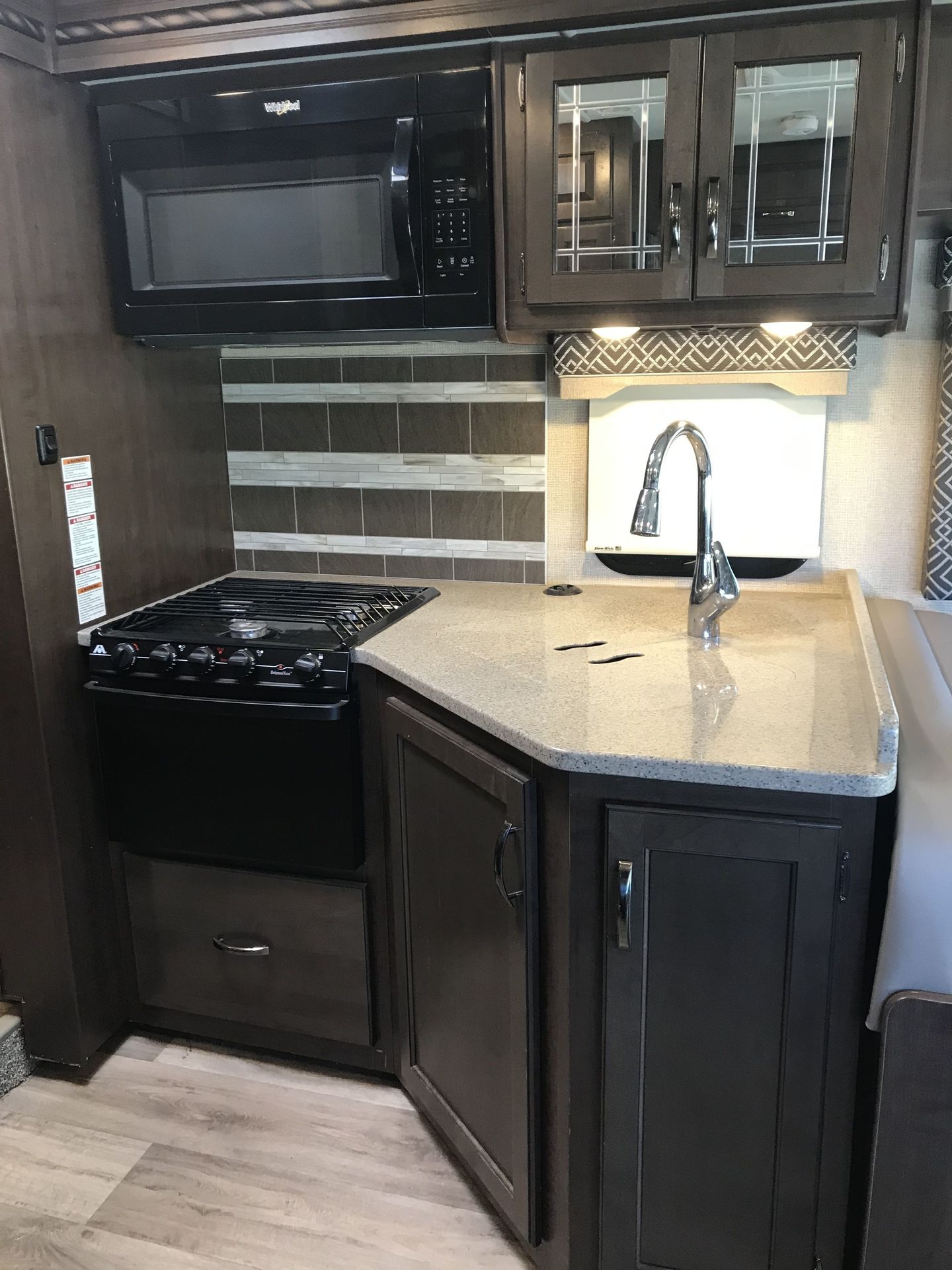 Photo 11 - 2017 Thor Motor Coach Class C Motorhome rental photo 13