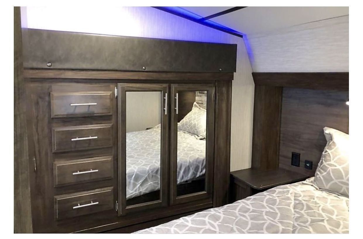 Photo 20 - 2018 Cherokee Fifth Wheel rental photo 22