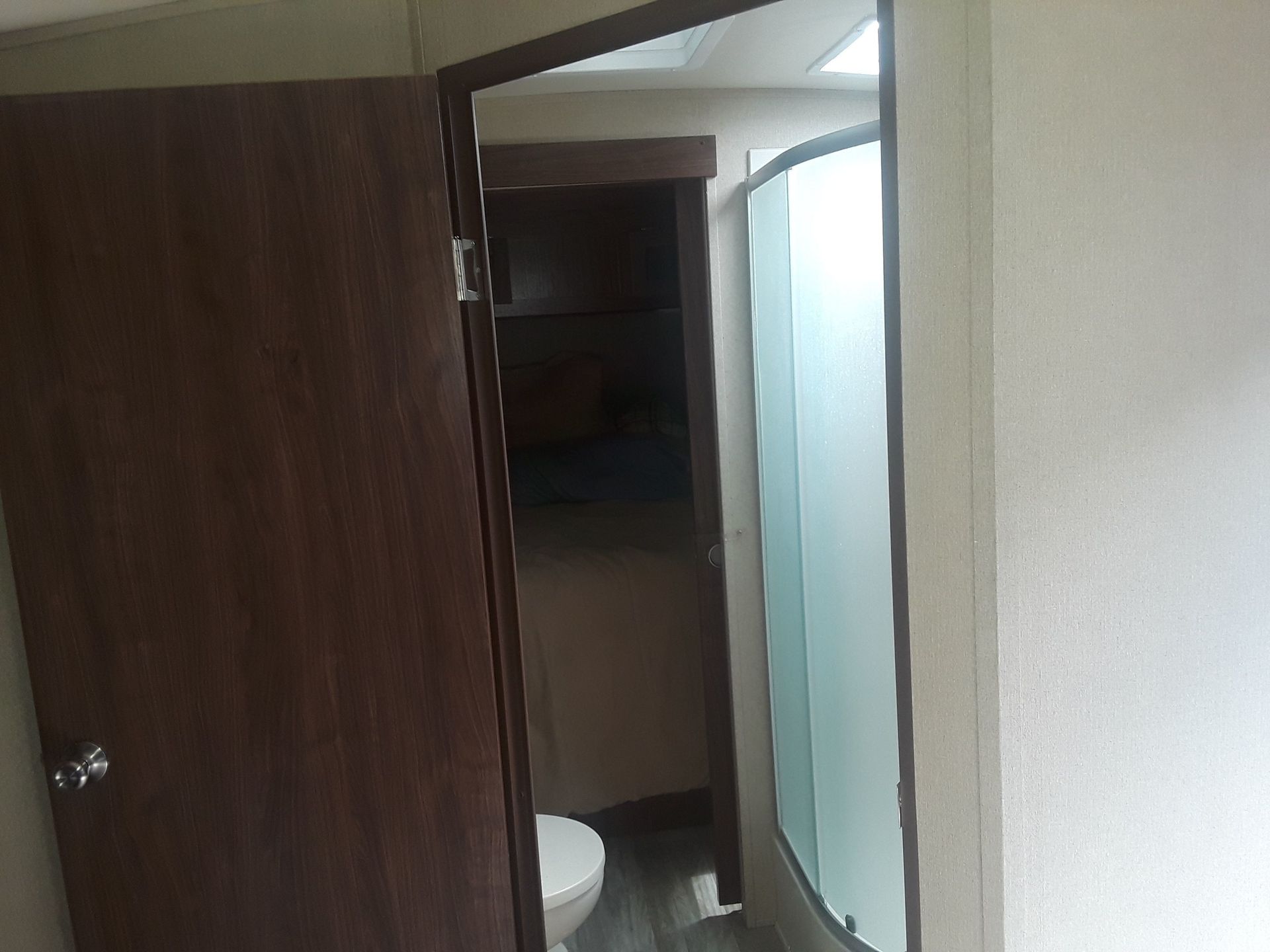 Photo 5 - 2018 Dutchman Travel Trailer rental photo 7
